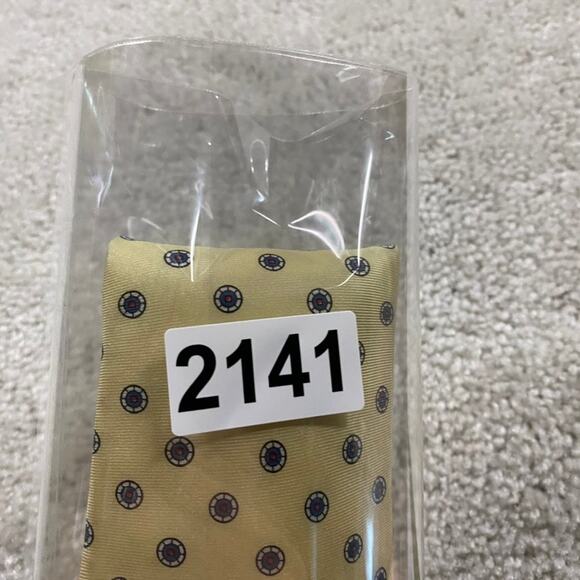 Vintage Silk Tie Gold Designer Geometric Necktie USA Classic Business Formal - Picture 6 of 6